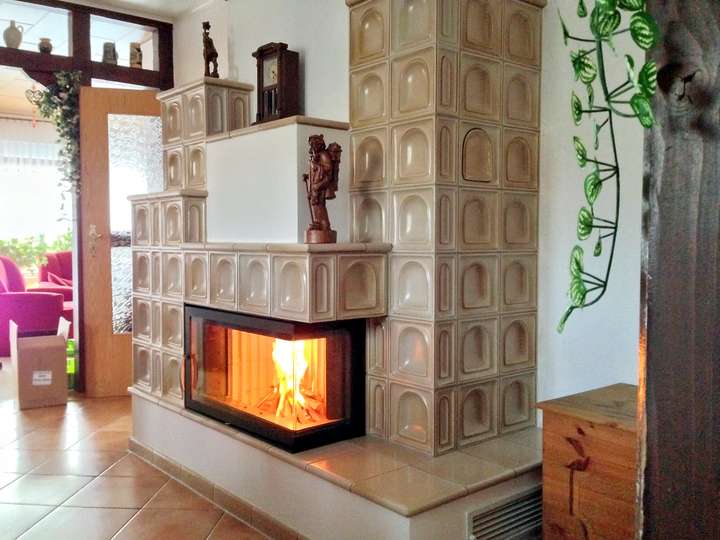 toller-kachelofen-mit-eckscheibe in Könnern